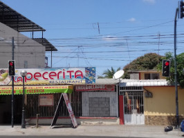 La Pecerita outside