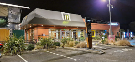 Mcdonald's outside