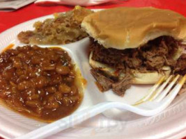 Roundback Bbq food