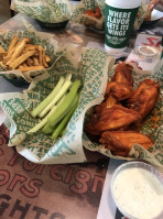 Wingstop inside