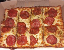 Little Caesars Pizza food