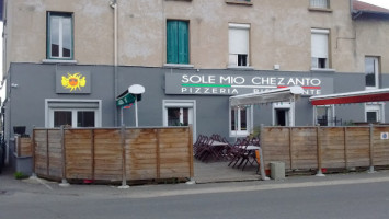 Sole Mio Chez Anto outside