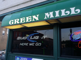 Mac's Green Mill food