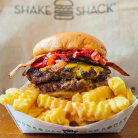 Shake Shack Old Orchard food