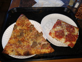 Dibari's Main Street Pizza food