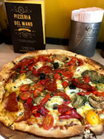 Pizzeria Del Mano food