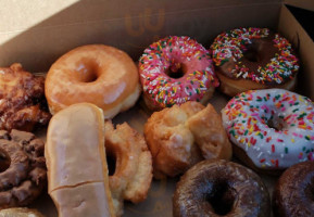 Bosa Donuts food