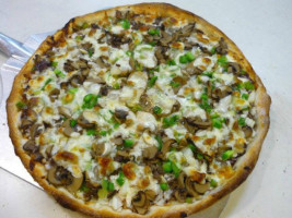 Selenti's Pizza food