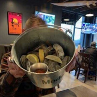 Shuckin' Shack Oyster food