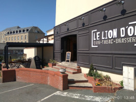 Le Lion D'or outside