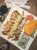 Cloud 9 Sushi food