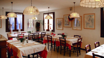 Osteria Mirasole inside