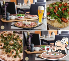 Pizzeria Antico Grano food