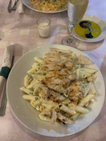 Daninos Trattoria food