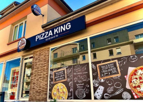 Pizza King food