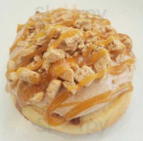 Cinnaholic food