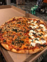 Mr Crispy's Brick Oven Pizza food