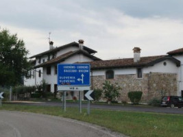 Agriturismo La Meridiana outside