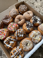 Da Vinci's Donuts food