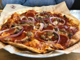 Mod Pizza food