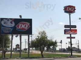 Dairy Queen outside