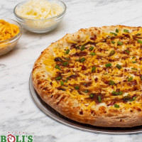 Pizza Boli's food