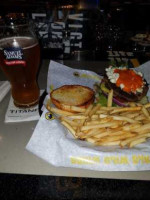 Buffalo Wild Wings (long Beach Rd) food