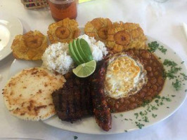 La Colombiana food