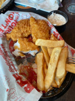 Red Robin Gourmet Burgers And Brews food