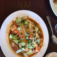 Charley's Thai Cuisine food