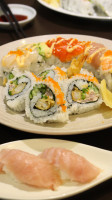 Sam's Sushi food