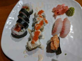 Sushi Avenue food