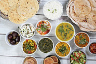 Aamantran food