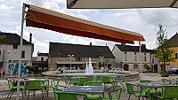 L'etape De Santenay Cafe inside