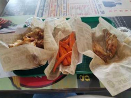 Wingstop inside