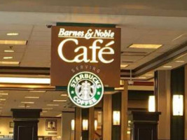 Barnes Noble Cafe inside