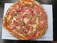 Pizzeria Don Carlo food