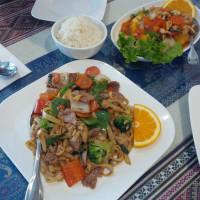 Mone Thai food