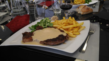 Le Val D'or food