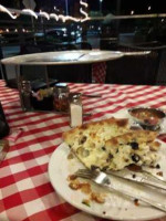 Grimaldi’s Coal Brick-oven Pizzeria food