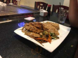 Tomo Hibachi & Sushi Restaurant and Lounge food