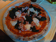 Und Pizzeria Capri food