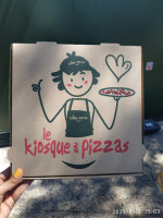 Le Kiosque A Pizzas Chaves food