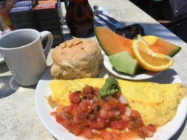 Broken Yolk Cafe- Pacific Beach food