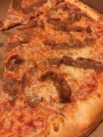 Florio's Pizza food