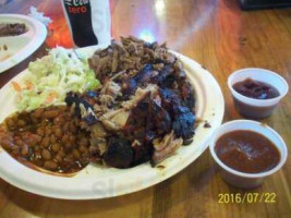 Yazoo Barbeque Company food