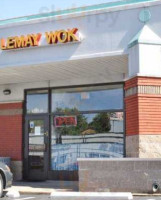 Lemay Wok food