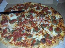 Metro Pizza food