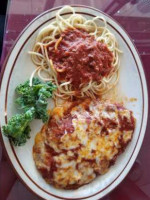 Capo's Italian Restaurants food