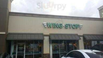 Wingstop outside